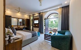 Hotel Pk Residency Sector 18 Noida